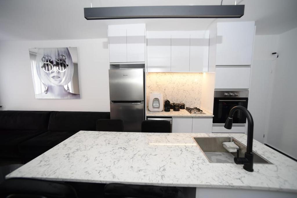 Z-32 Luxury Boutique Apartment Эйлат Экстерьер фото
